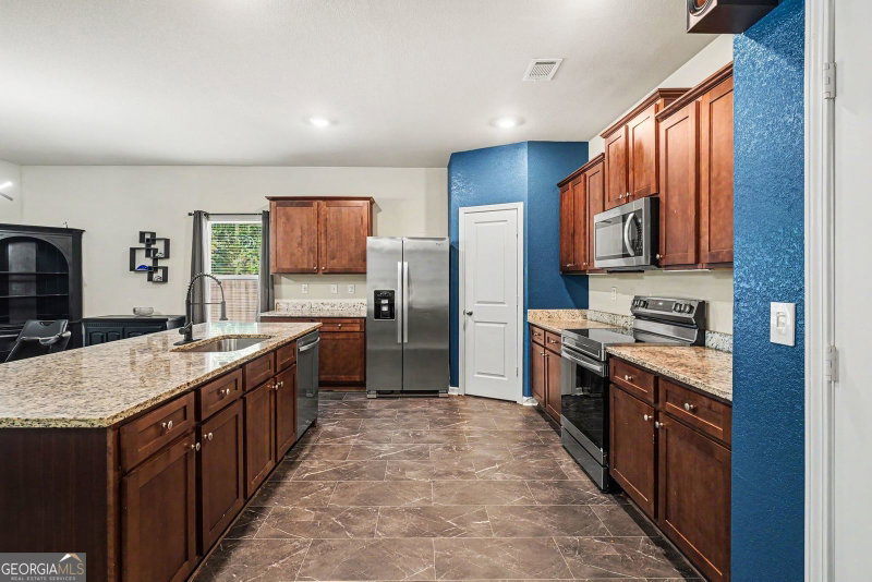 Photo 18 of 544 Moline Way