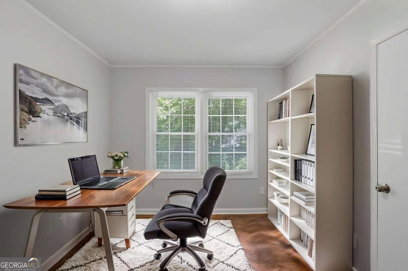 Photo 9 of 2666 Blount Street