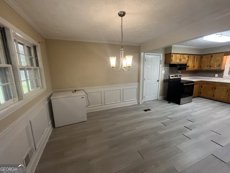 Photo 11 of 1314 Greenview Drive