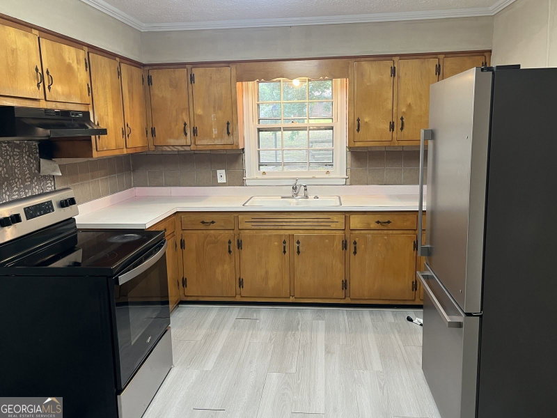 Photo 12 of 1314 Greenview Drive