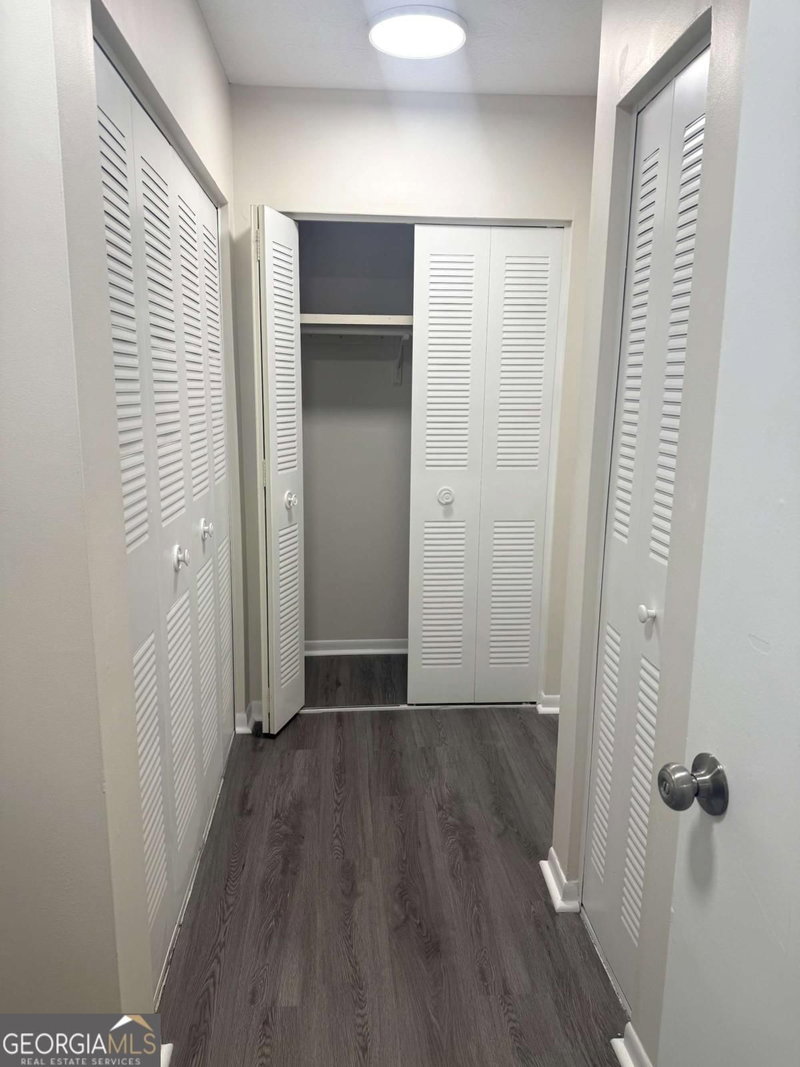 Photo 17 of 2897 Torreya Way SE