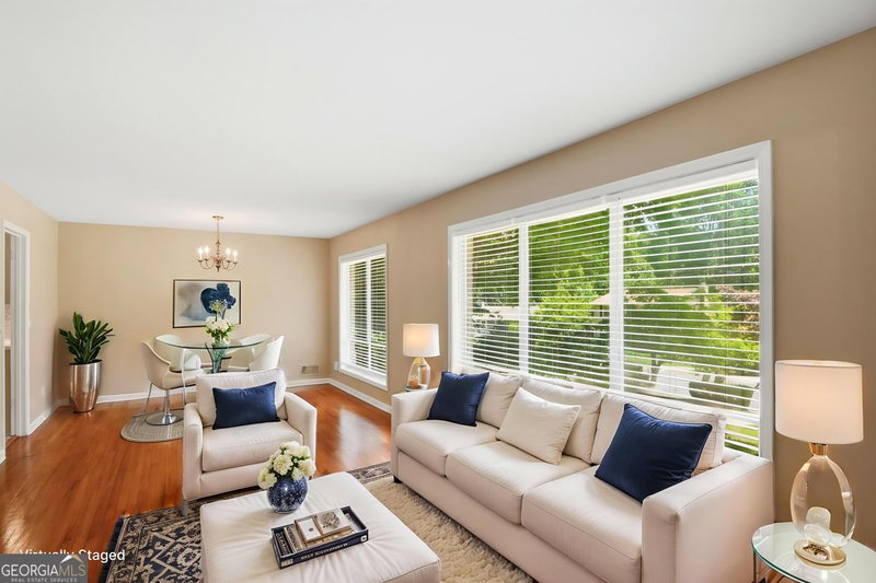 Photo 13 of 2801 Sagamore Hill Drive SE
