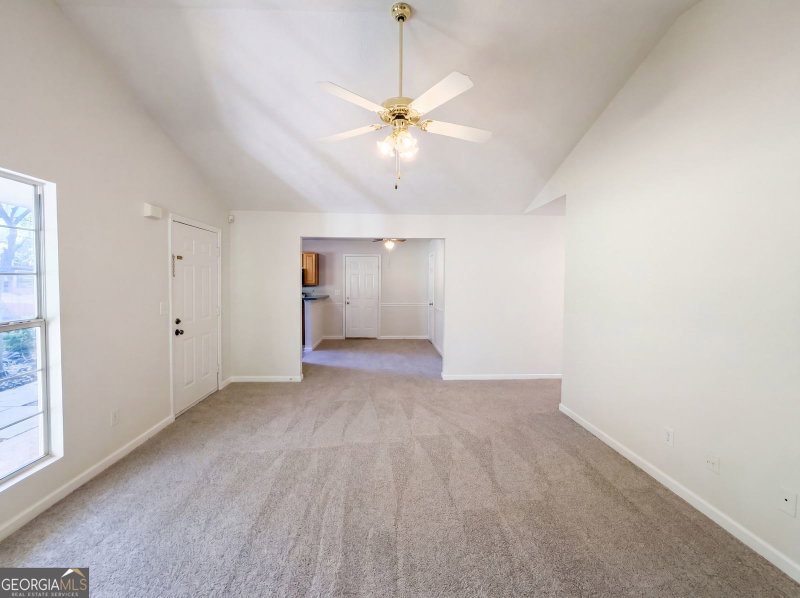 Photo 6 of 202 Bluff Court