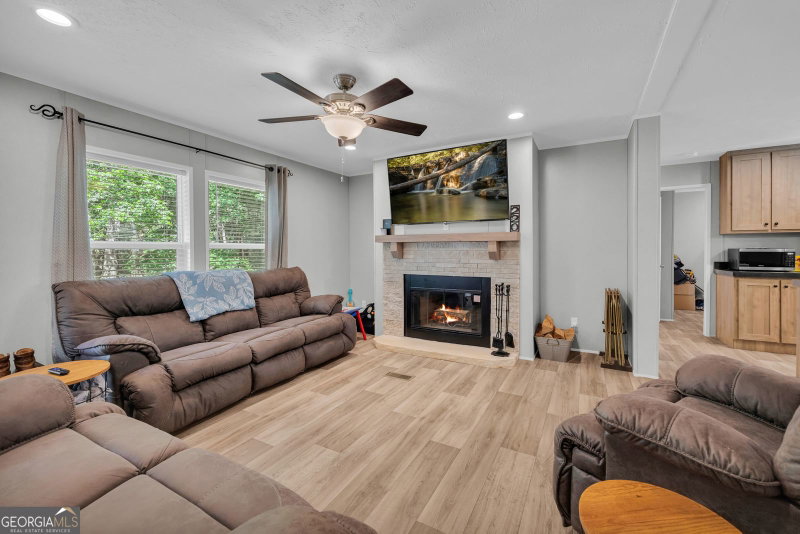 Photo 11 of 220 Trout Drive