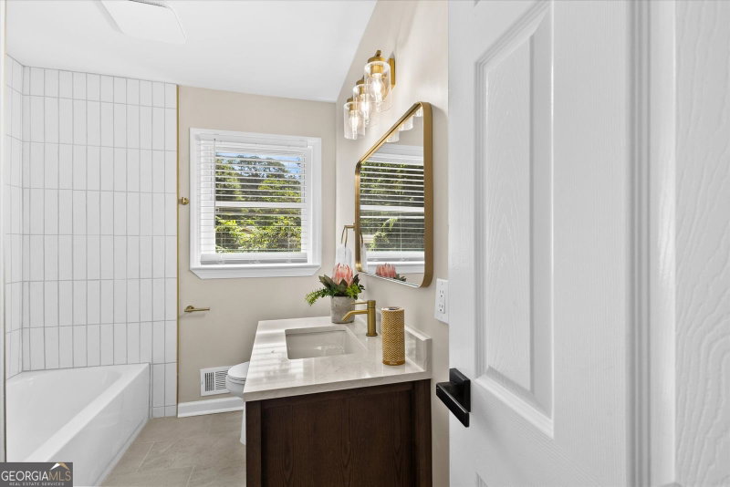 Photo 21 of 4159 King Valley Drive SE