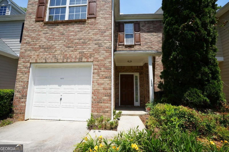 1577 River Main Court