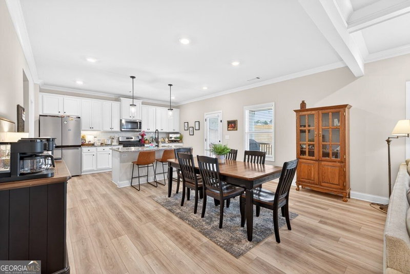 Photo 10 of 4615 Silver Oak Drive SW