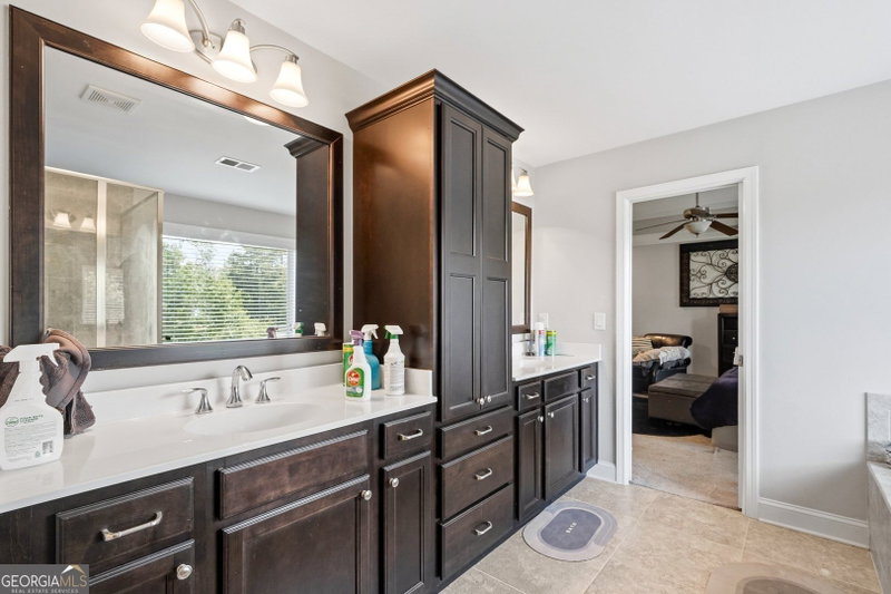 Photo 22 of 105 Delamere Place