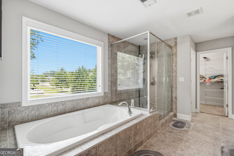 Photo 23 of 105 Delamere Place