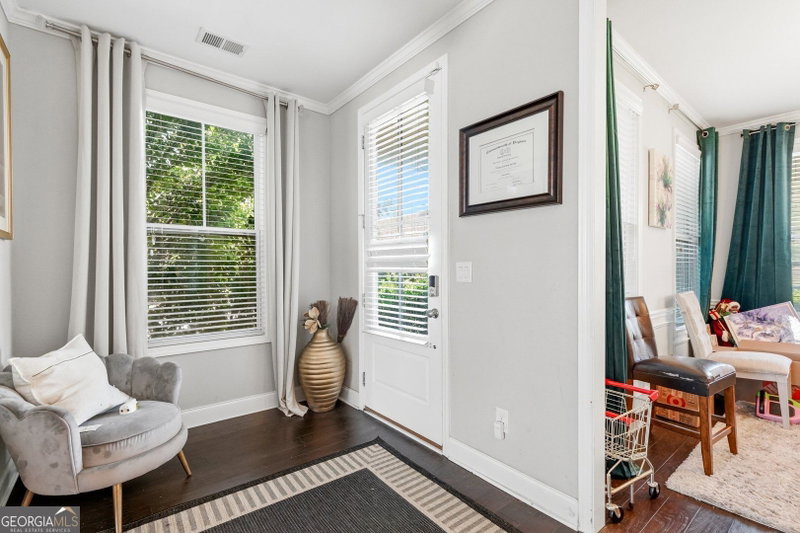 Photo 9 of 105 Delamere Place