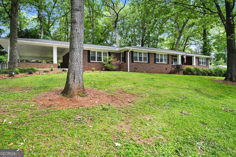 Photo 2 of 3240 N Druid Hills Road