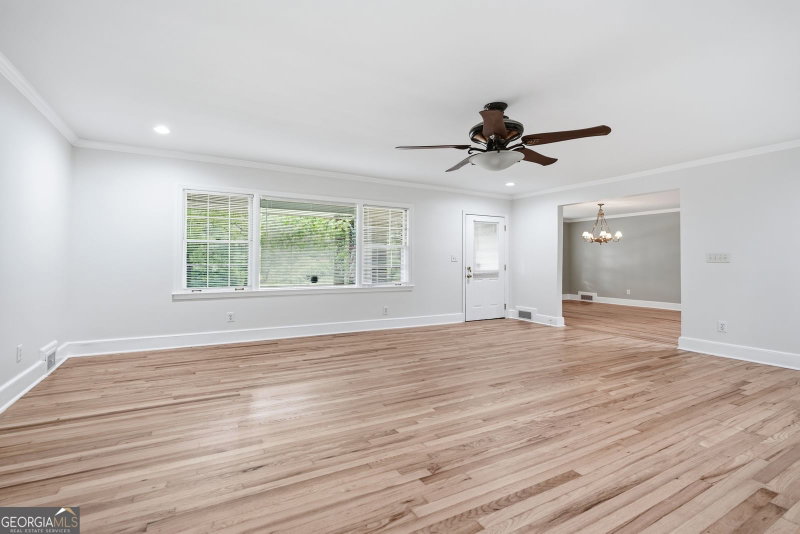 Photo 14 of 3240 N Druid Hills Road