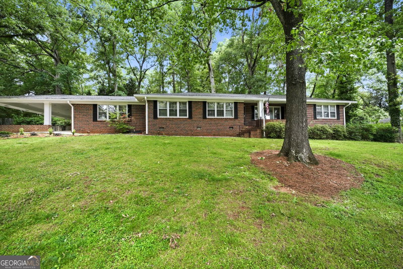 Photo 4 of 3240 N Druid Hills Road