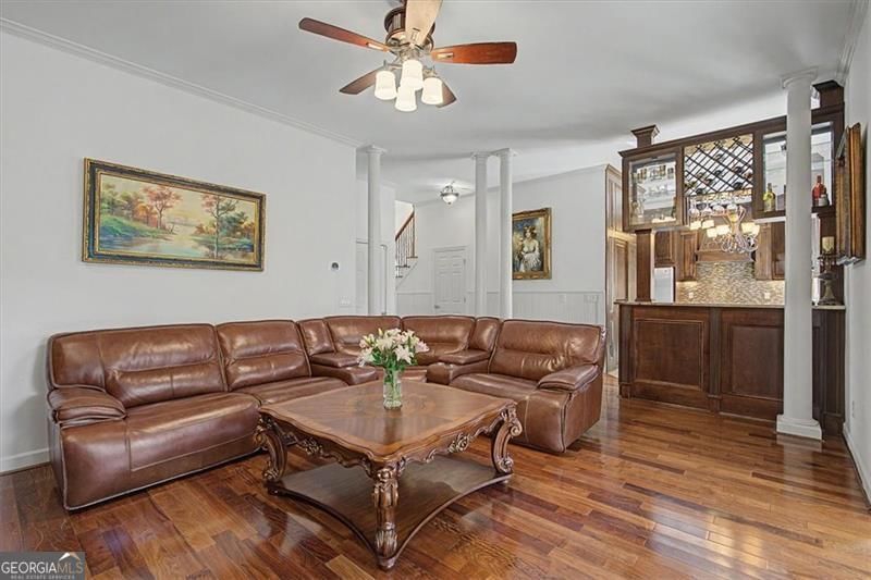 Photo 16 of 743 Noble Oak Drive