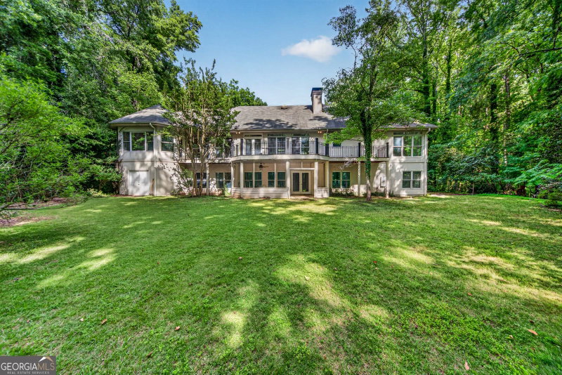 Photo 14 of 580 Westview Drive