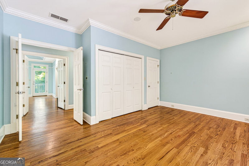 Photo 41 of 580 Westview Drive