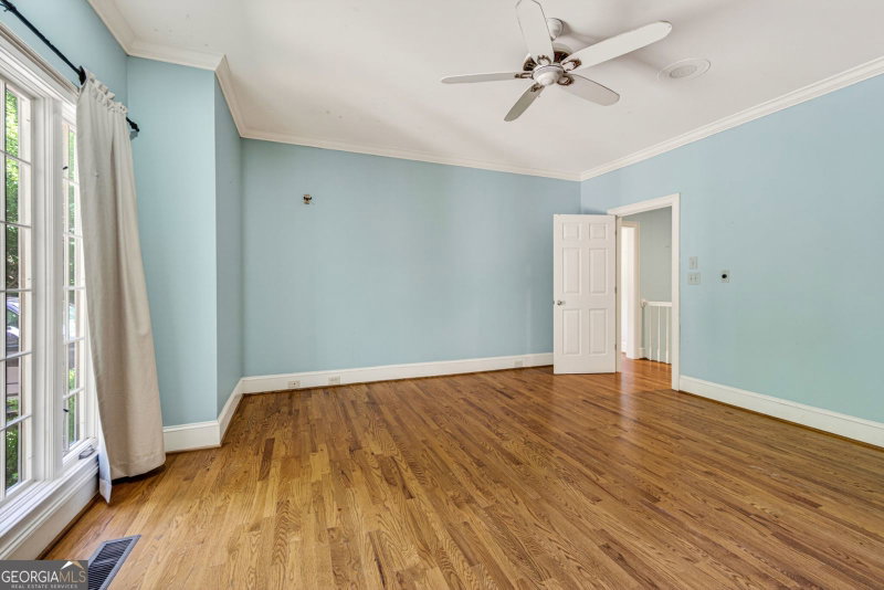 Photo 43 of 580 Westview Drive
