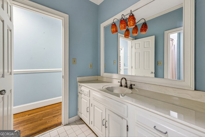 Photo 44 of 580 Westview Drive