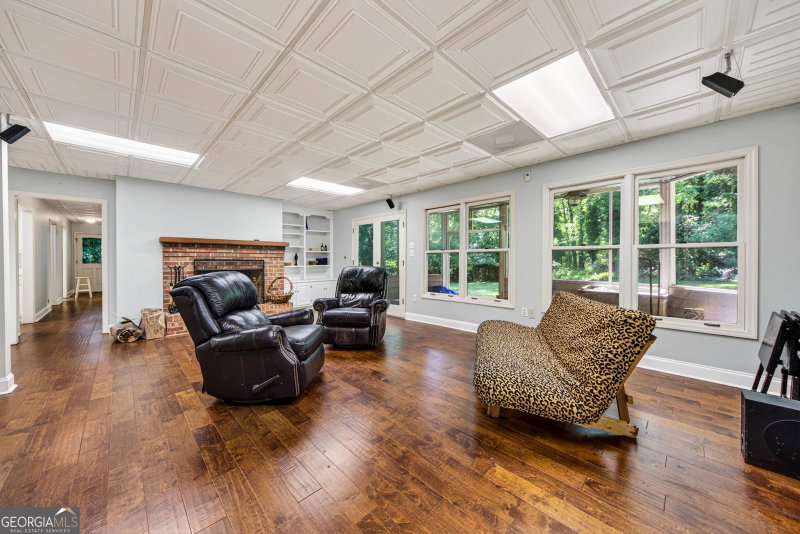 Photo 56 of 580 Westview Drive