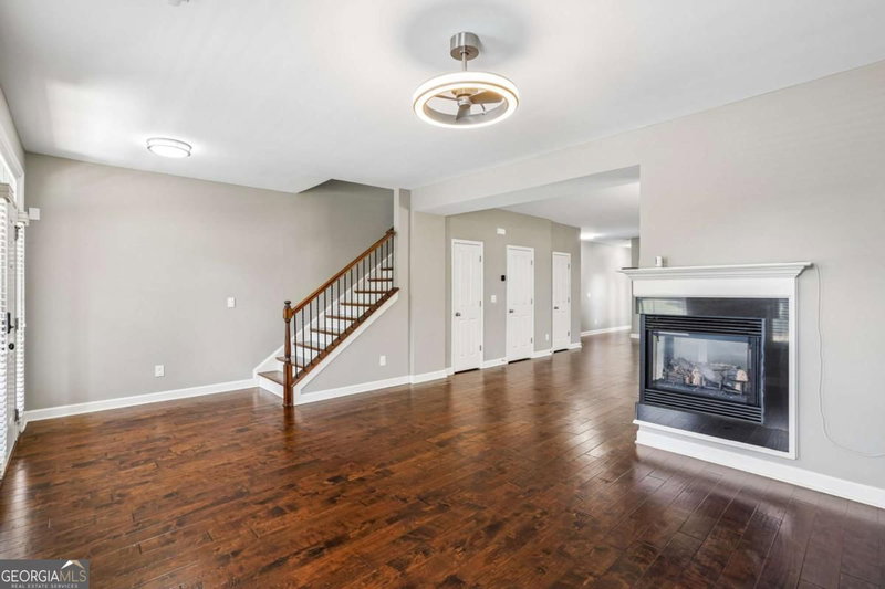 Photo 14 of 4199 Baverton Drive