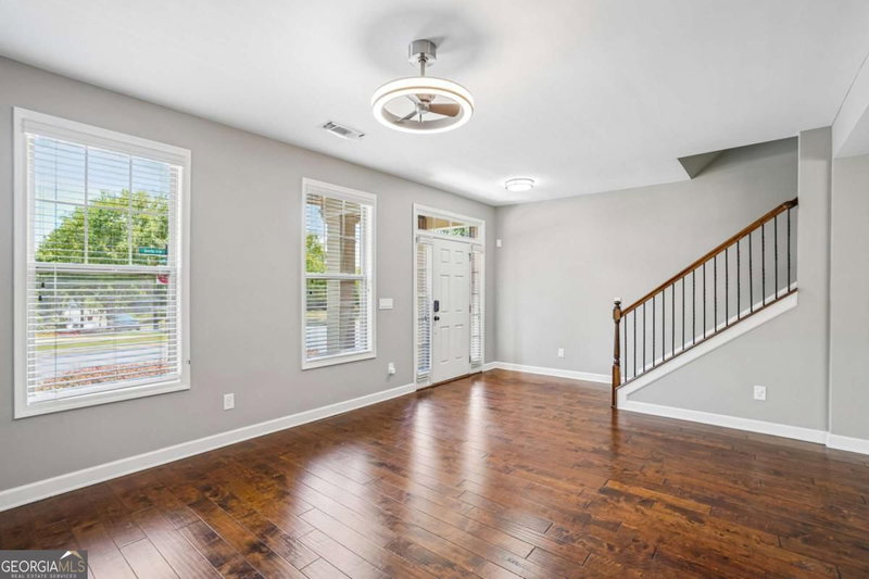 Photo 13 of 4199 Baverton Drive