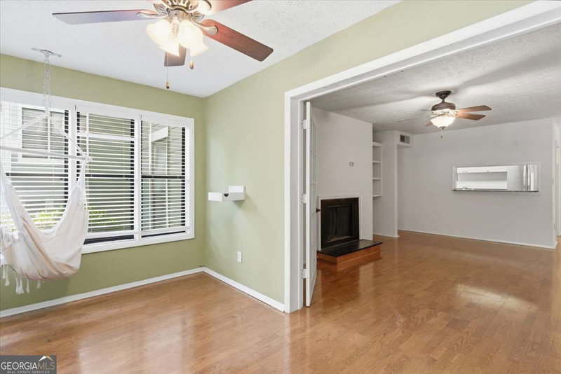 Photo 13 of 1011 Summit North Drive NE #1011
