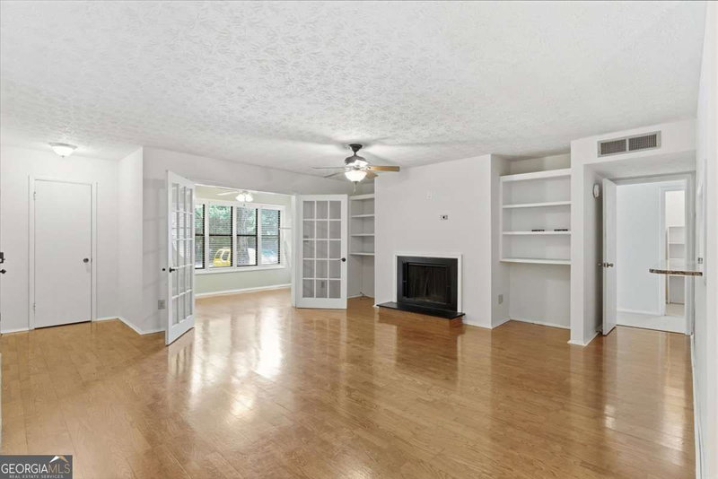 Photo 6 of 1011 Summit North Drive NE #1011