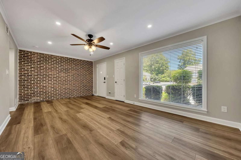 Photo 8 of 9 Fairway Drive NW