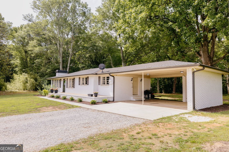 Photo 3 of 1233 Bethlehem Road