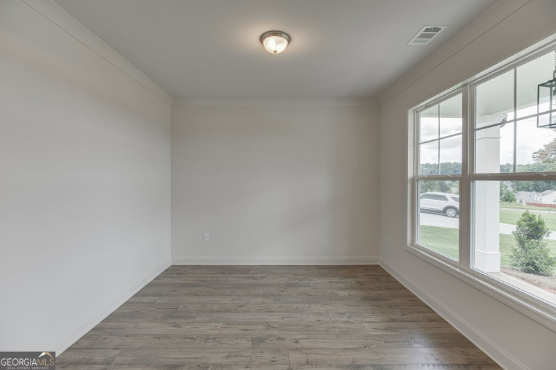 Photo 5 of 1286 Poppy Lane