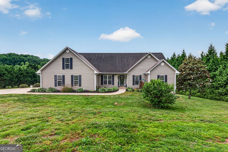 221 Grand Magnolia Lane