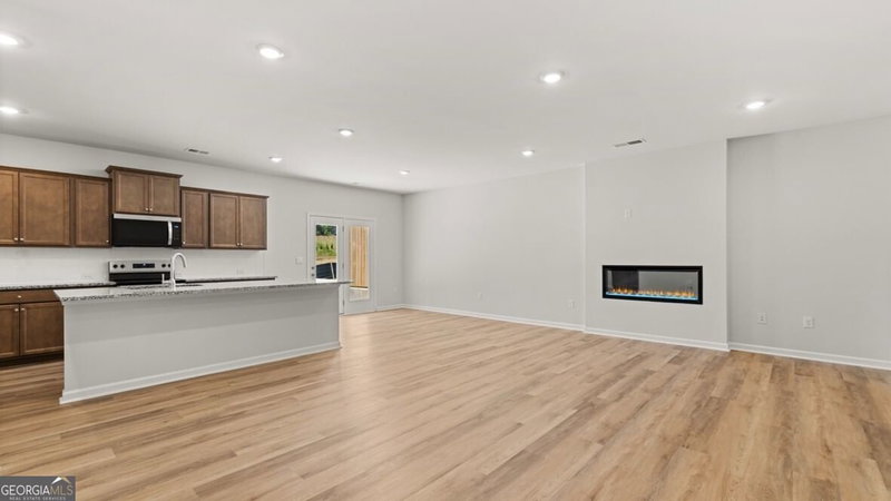 Photo 6 of 1809 Meadow Green Circle