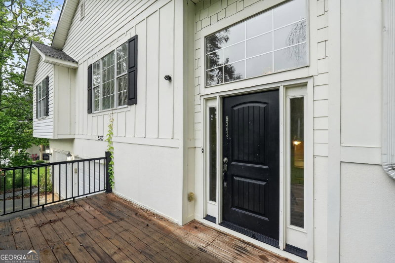 Photo 4 of 5303 Greenway Drive