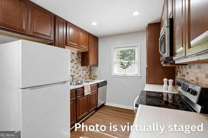 Photo 11 of 243 S Myrtle Street