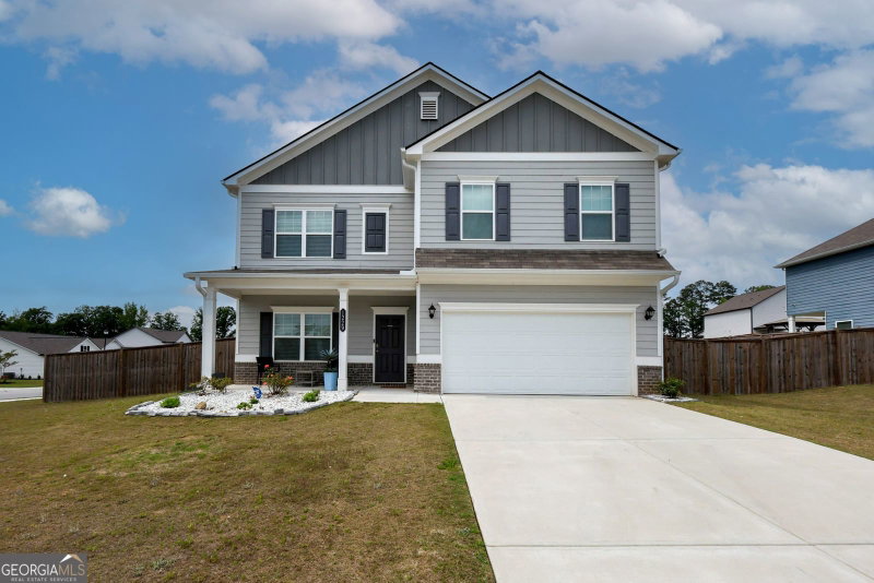 1229 Lyndhurst Lane