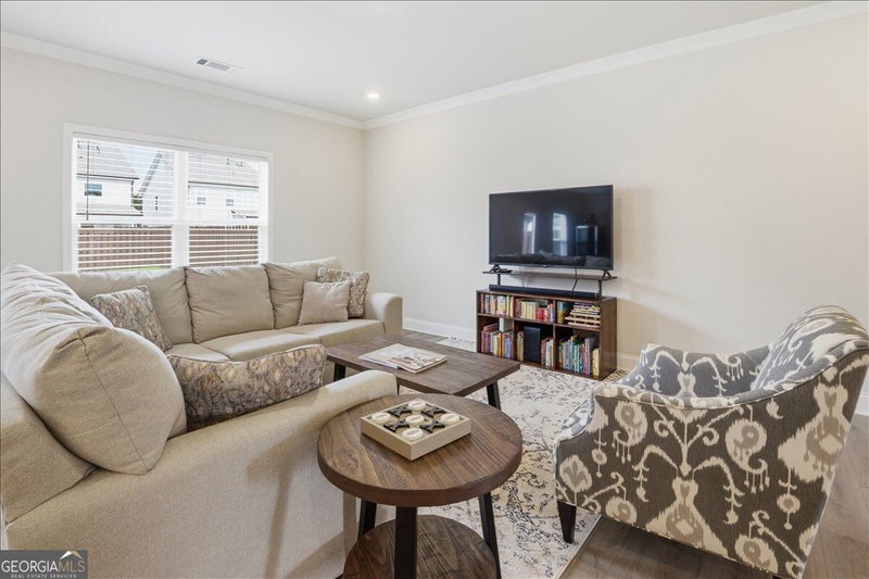 Photo 3 of 4231 Portsbrook Avenue