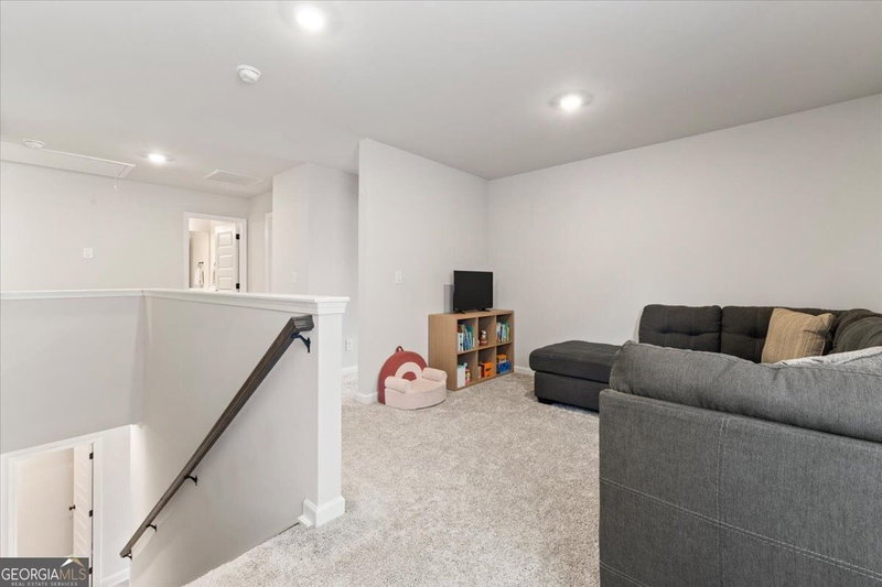 Photo 42 of 4231 Portsbrook Avenue