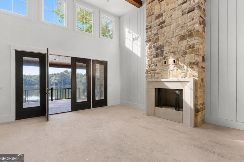 Photo 7 of 264 Loch Way