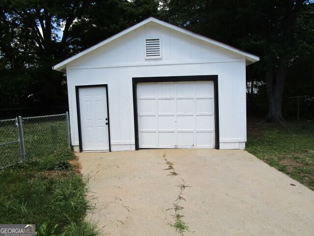 Photo 31 of 219 Broad Street