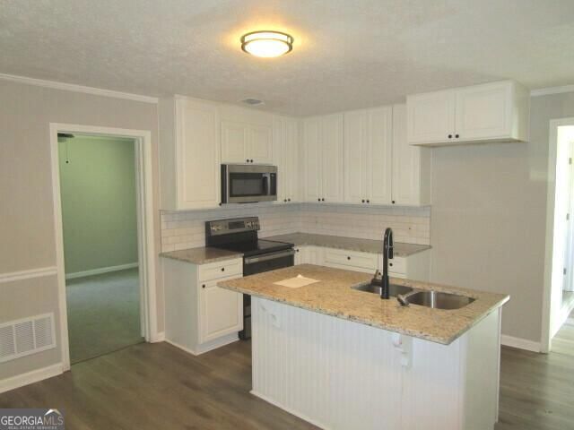 Photo 7 of 219 Broad Street