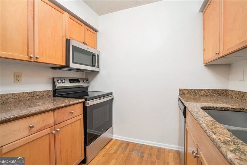 Photo 13 of 1150 Collier Road NW #12F
