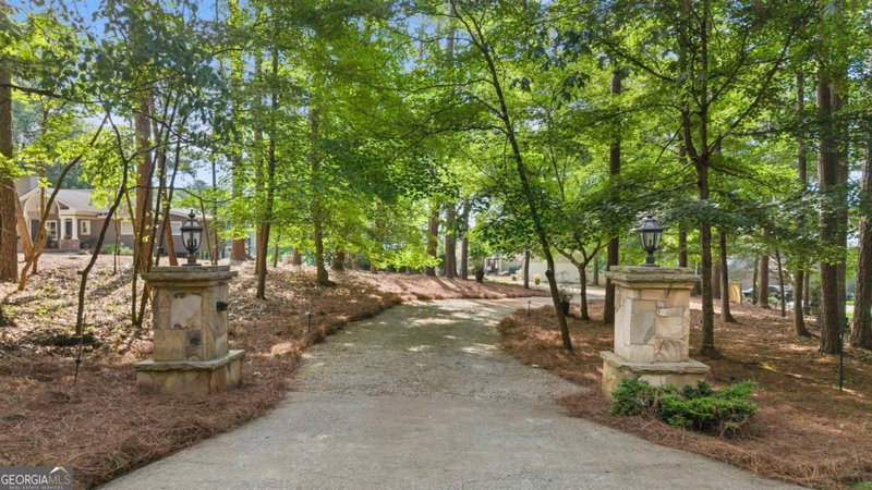 Photo 2 of 1430 Buckhead Drive