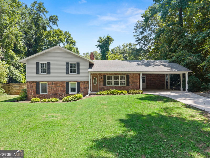 Photo 5 of 546 Barron Drive