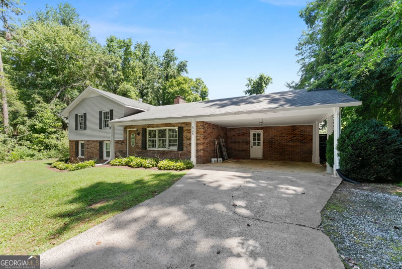 Photo 6 of 546 Barron Drive