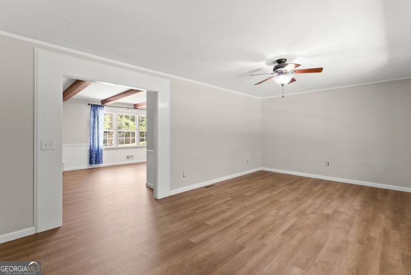 Photo 8 of 546 Barron Drive