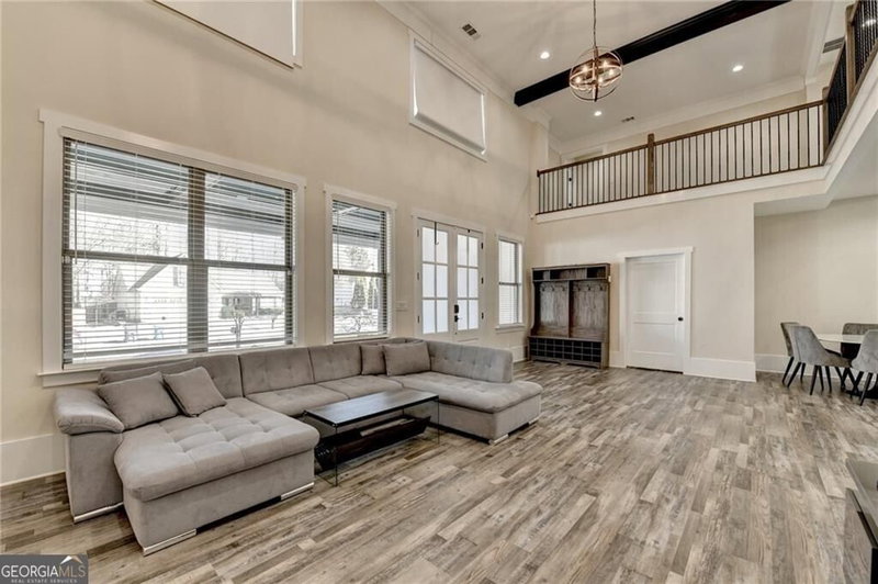 Photo 11 of 770 Ashland Park Way
