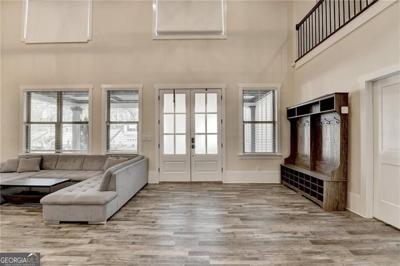 Photo 6 of 770 Ashland Park Way