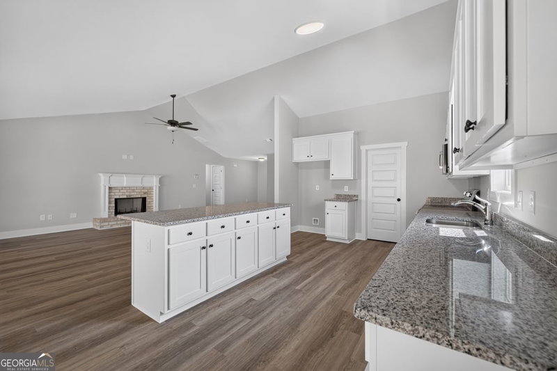 Photo 15 of 319 Tallulah Court #20