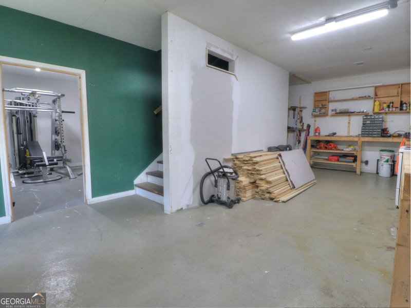 Photo 25 of 172 Beacon Hill Drive
