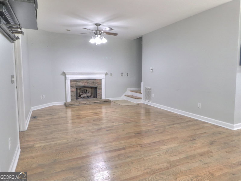 Photo 6 of 172 Beacon Hill Drive